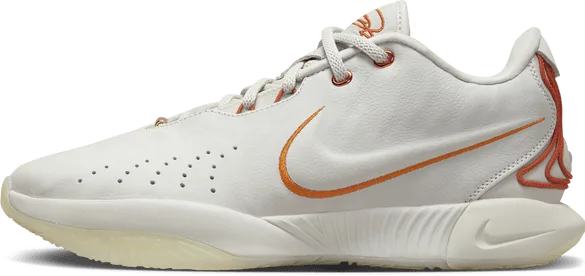 Nike LeBron 21